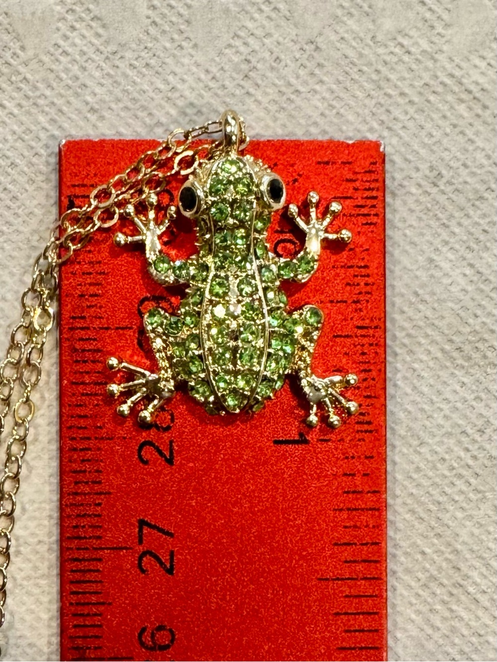 Gold and Green Frog Pendant Necklace chain 17” with 2” extension frog 1” long - Picture 10 of 10